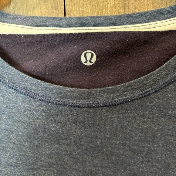 Lululemon Every Yogi Long Sleeve Womens Size M Top Blue White - Picture 7 of 15